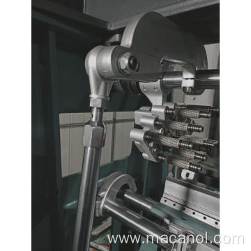 Warp knitting machine bracket